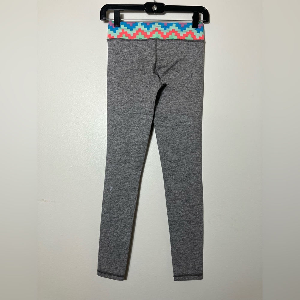 Ivivva‎ By Lululemon Girls Athletic Leggings Gray Size 10